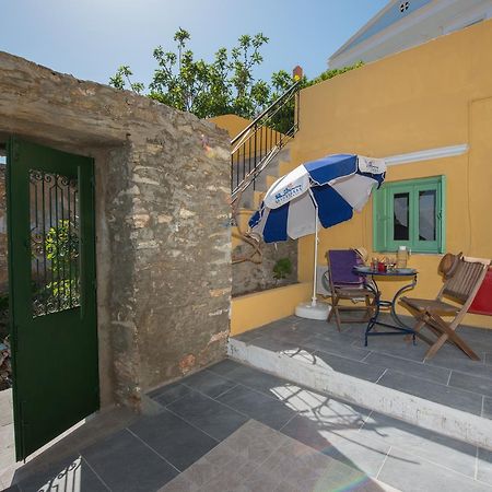 Kyklameno Apartment Сими Екстериор снимка